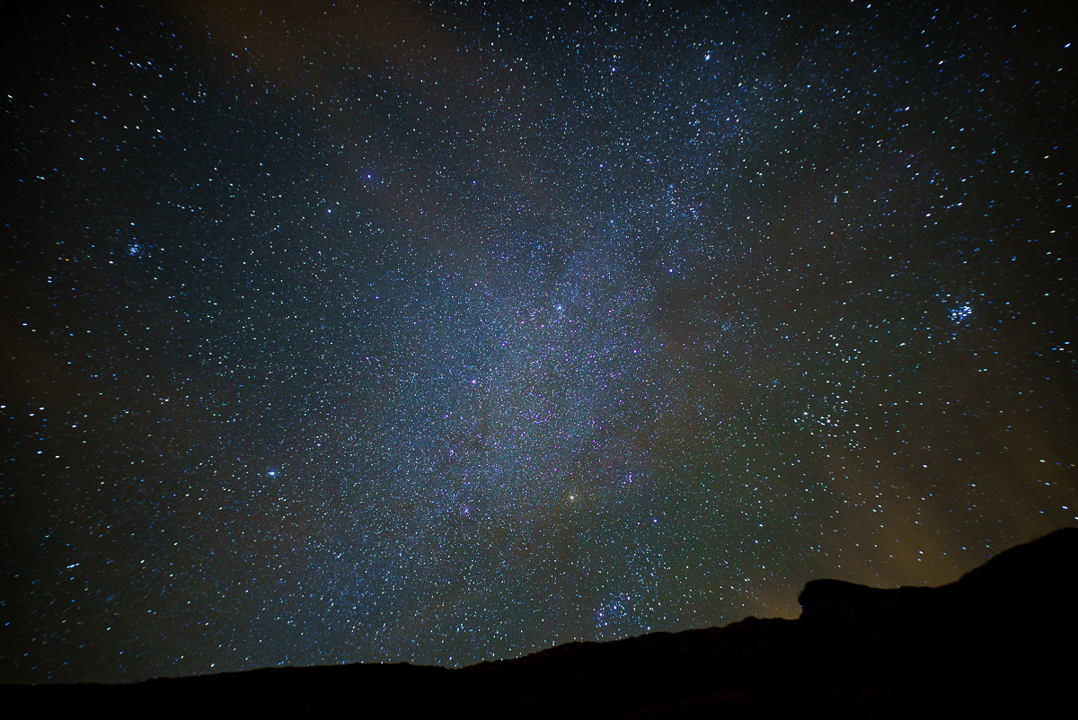 the sky at night with the sigma 20mm with the ridge at durdle door