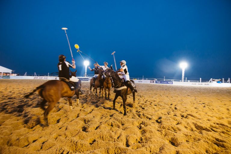 sandbanks beach polo horse action 13